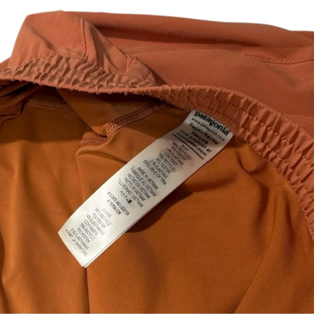 Patagonia Women's Fleetwith Skort in Sienna Clay color - Large - Picture 5 of 5